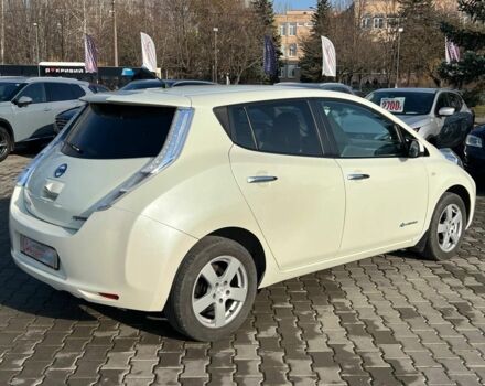 Белый Ниссан Лиф, объемом двигателя 0 л и пробегом 104 тыс. км за 6400 $, фото 6 на Automoto.ua