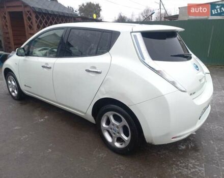 Білий Ніссан Ліф, об'ємом двигуна 0 л та пробігом 109 тис. км за 4500 $, фото 4 на Automoto.ua