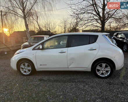 Білий Ніссан Ліф, об'ємом двигуна 0 л та пробігом 124 тис. км за 4000 $, фото 7 на Automoto.ua