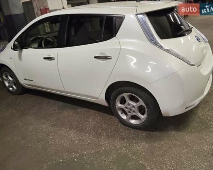 Білий Ніссан Ліф, об'ємом двигуна 0 л та пробігом 173 тис. км за 3800 $, фото 6 на Automoto.ua