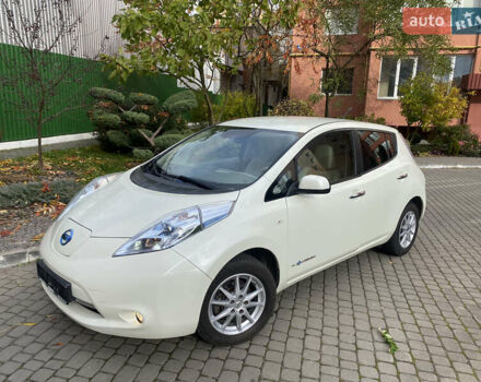 Білий Ніссан Ліф, об'ємом двигуна 0 л та пробігом 81 тис. км за 4600 $, фото 49 на Automoto.ua