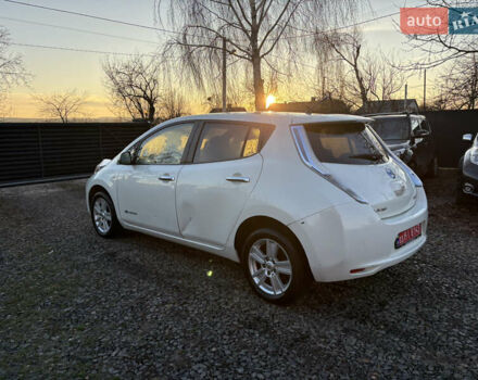 Білий Ніссан Ліф, об'ємом двигуна 0 л та пробігом 124 тис. км за 4000 $, фото 8 на Automoto.ua