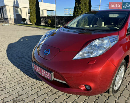 Білий Ніссан Ліф, об'ємом двигуна 0 л та пробігом 133 тис. км за 4500 $, фото 2 на Automoto.ua