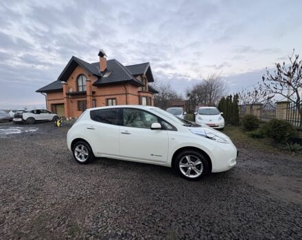 Белый Ниссан Лиф, объемом двигателя 0 л и пробегом 106 тыс. км за 4000 $, фото 14 на Automoto.ua