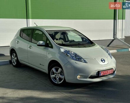 Белый Ниссан Лиф, объемом двигателя 0 л и пробегом 95 тыс. км за 5300 $, фото 4 на Automoto.ua