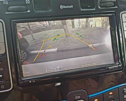 Белый Ниссан Лиф, объемом двигателя 0 л и пробегом 140 тыс. км за 5099 $, фото 22 на Automoto.ua