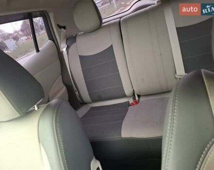 Белый Ниссан Лиф, объемом двигателя 0 л и пробегом 98 тыс. км за 5999 $, фото 21 на Automoto.ua