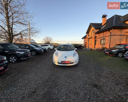 Білий Ніссан Ліф, об'ємом двигуна 0 л та пробігом 124 тис. км за 4000 $, фото 15 на Automoto.ua