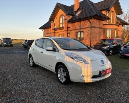 Белый Ниссан Лиф, объемом двигателя 0 л и пробегом 124 тыс. км за 4000 $, фото 13 на Automoto.ua