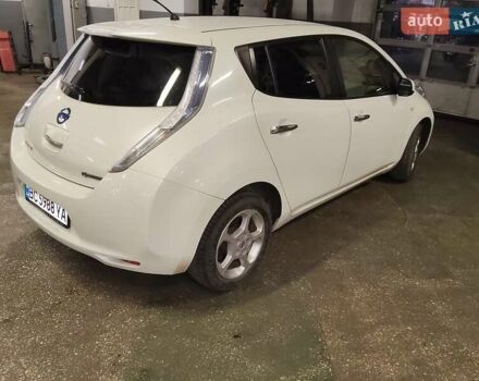 Білий Ніссан Ліф, об'ємом двигуна 0 л та пробігом 173 тис. км за 3800 $, фото 7 на Automoto.ua