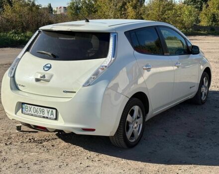 Белый Ниссан Лиф, объемом двигателя 0 л и пробегом 180 тыс. км за 3650 $, фото 2 на Automoto.ua