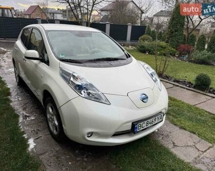 Белый Ниссан Лиф, объемом двигателя 0 л и пробегом 90 тыс. км за 4500 $, фото 5 на Automoto.ua