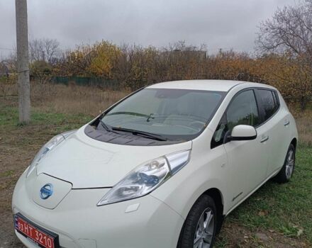 Белый Ниссан Лиф, объемом двигателя 0 л и пробегом 100 тыс. км за 6500 $, фото 1 на Automoto.ua