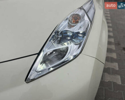 Білий Ніссан Ліф, об'ємом двигуна 0 л та пробігом 152 тис. км за 4450 $, фото 22 на Automoto.ua