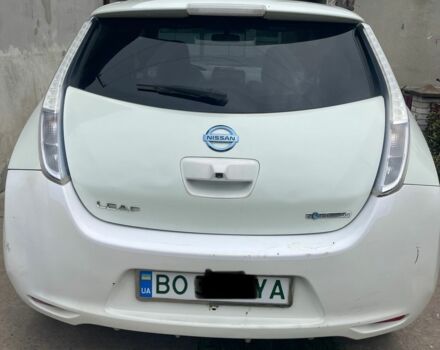 Белый Ниссан Лиф, объемом двигателя 0 л и пробегом 300 тыс. км за 4950 $, фото 4 на Automoto.ua