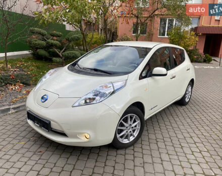 Білий Ніссан Ліф, об'ємом двигуна 0 л та пробігом 81 тис. км за 4600 $, фото 31 на Automoto.ua