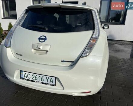 Белый Ниссан Лиф, объемом двигателя 0 л и пробегом 130 тыс. км за 4250 $, фото 5 на Automoto.ua