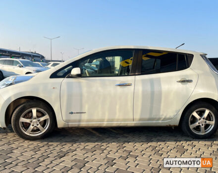 Белый Ниссан Лиф, объемом двигателя 24 л и пробегом 78 тыс. км за 6590 $, фото 3 на Automoto.ua