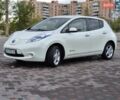 Белый Ниссан Лиф, объемом двигателя 0 л и пробегом 105 тыс. км за 6300 $, фото 1 на Automoto.ua