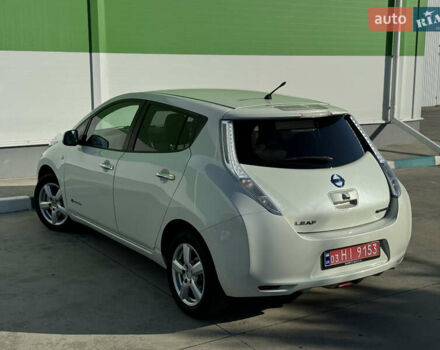 Белый Ниссан Лиф, объемом двигателя 0 л и пробегом 95 тыс. км за 5300 $, фото 26 на Automoto.ua