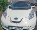 Белый Ниссан Лиф, объемом двигателя 0 л и пробегом 137 тыс. км за 3800 $, фото 1 на Automoto.ua