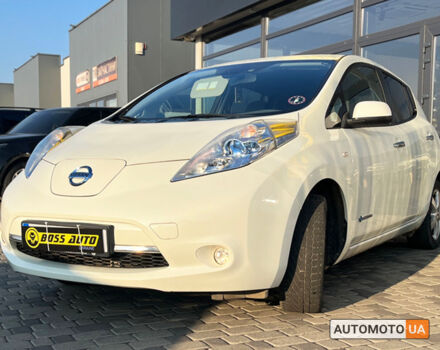 Белый Ниссан Лиф, объемом двигателя 24 л и пробегом 78 тыс. км за 6590 $, фото 2 на Automoto.ua