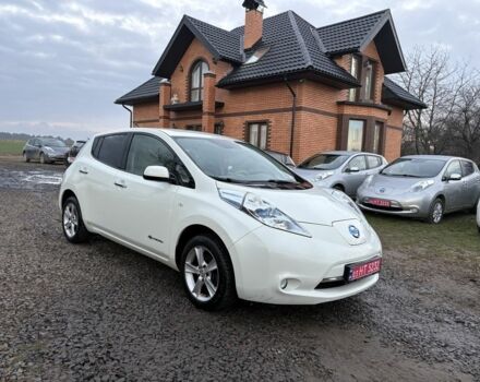 Белый Ниссан Лиф, объемом двигателя 0 л и пробегом 106 тыс. км за 4000 $, фото 1 на Automoto.ua