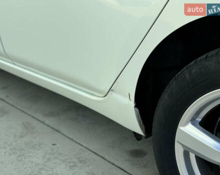 Белый Ниссан Лиф, объемом двигателя 0 л и пробегом 95 тыс. км за 5300 $, фото 31 на Automoto.ua