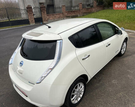 Белый Ниссан Лиф, объемом двигателя 0 л и пробегом 160 тыс. км за 4900 $, фото 6 на Automoto.ua