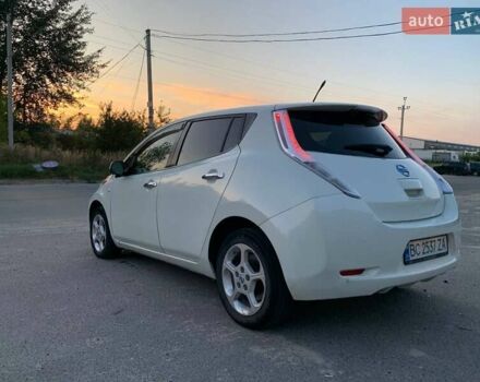 Білий Ніссан Ліф, об'ємом двигуна 0 л та пробігом 139 тис. км за 4400 $, фото 3 на Automoto.ua