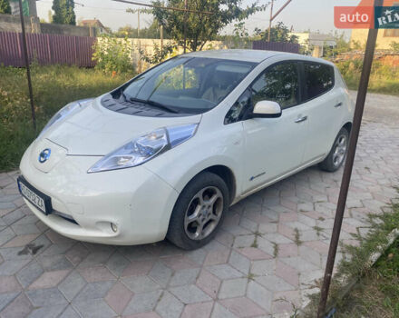 Білий Ніссан Ліф, об'ємом двигуна 0 л та пробігом 115 тис. км за 6100 $, фото 1 на Automoto.ua