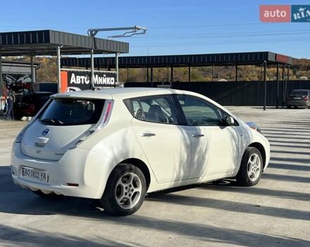 Белый Ниссан Лиф, объемом двигателя 0 л и пробегом 86 тыс. км за 4700 $, фото 4 на Automoto.ua