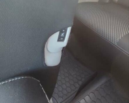 Білий Ніссан Ліф, об'ємом двигуна 0 л та пробігом 150 тис. км за 4990 $, фото 9 на Automoto.ua