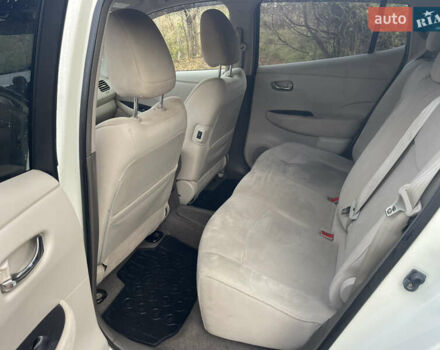 Білий Ніссан Ліф, об'ємом двигуна 0 л та пробігом 162 тис. км за 4000 $, фото 6 на Automoto.ua