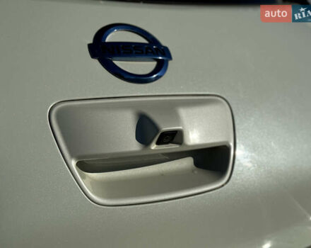 Белый Ниссан Лиф, объемом двигателя 0 л и пробегом 95 тыс. км за 5300 $, фото 17 на Automoto.ua