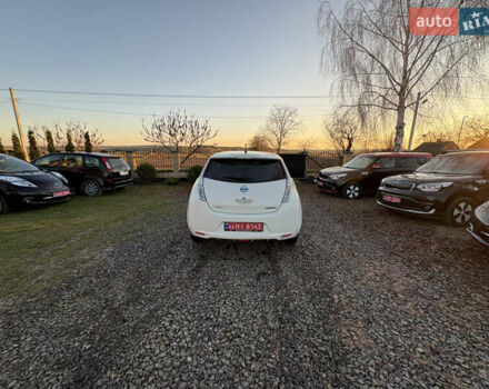 Білий Ніссан Ліф, об'ємом двигуна 0 л та пробігом 124 тис. км за 4000 $, фото 3 на Automoto.ua