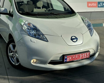 Белый Ниссан Лиф, объемом двигателя 0 л и пробегом 95 тыс. км за 5300 $, фото 3 на Automoto.ua