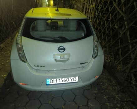 Белый Ниссан Лиф, объемом двигателя 0 л и пробегом 150 тыс. км за 3800 $, фото 4 на Automoto.ua