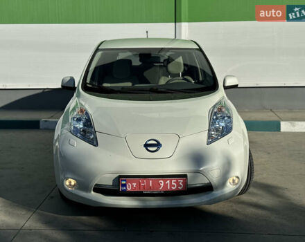 Белый Ниссан Лиф, объемом двигателя 0 л и пробегом 95 тыс. км за 5300 $, фото 8 на Automoto.ua