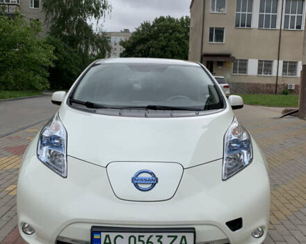 Белый Ниссан Лиф, объемом двигателя 0 л и пробегом 138 тыс. км за 5500 $, фото 1 на Automoto.ua