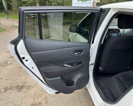 Белый Ниссан Лиф, объемом двигателя 0 л и пробегом 143 тыс. км за 5700 $, фото 13 на Automoto.ua