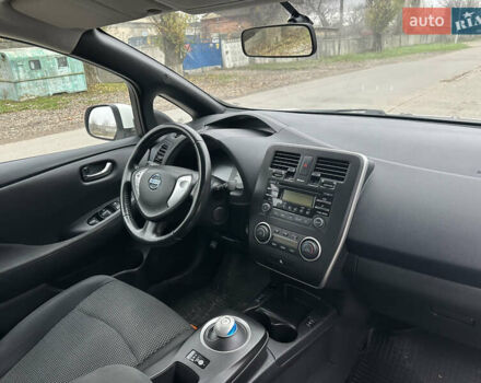 Білий Ніссан Ліф, об'ємом двигуна 0 л та пробігом 67 тис. км за 6999 $, фото 12 на Automoto.ua