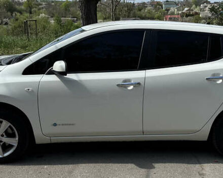 Білий Ніссан Ліф, об'ємом двигуна 0 л та пробігом 187 тис. км за 6300 $, фото 10 на Automoto.ua