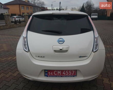 Білий Ніссан Ліф, об'ємом двигуна 0 л та пробігом 138 тис. км за 5888 $, фото 19 на Automoto.ua
