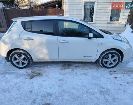 Білий Ніссан Ліф, об'ємом двигуна 0 л та пробігом 116 тис. км за 10500 $, фото 13 на Automoto.ua