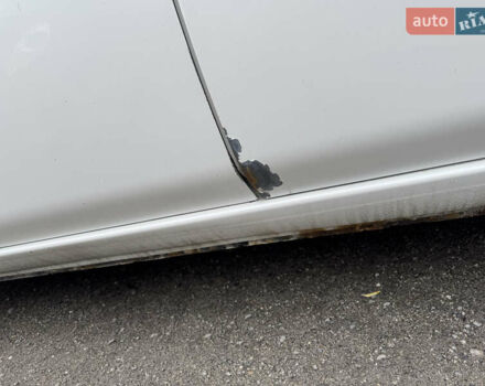 Белый Ниссан Лиф, объемом двигателя 0 л и пробегом 283 тыс. км за 5200 $, фото 18 на Automoto.ua