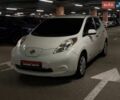 Білий Ніссан Ліф, об'ємом двигуна 0 л та пробігом 150 тис. км за 6500 $, фото 1 на Automoto.ua