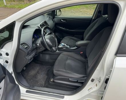 Белый Ниссан Лиф, объемом двигателя 0 л и пробегом 143 тыс. км за 5700 $, фото 10 на Automoto.ua