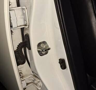 Білий Ніссан Ліф, об'ємом двигуна 0 л та пробігом 217 тис. км за 10500 $, фото 7 на Automoto.ua