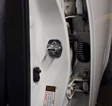 Білий Ніссан Ліф, об'ємом двигуна 0 л та пробігом 217 тис. км за 10500 $, фото 12 на Automoto.ua